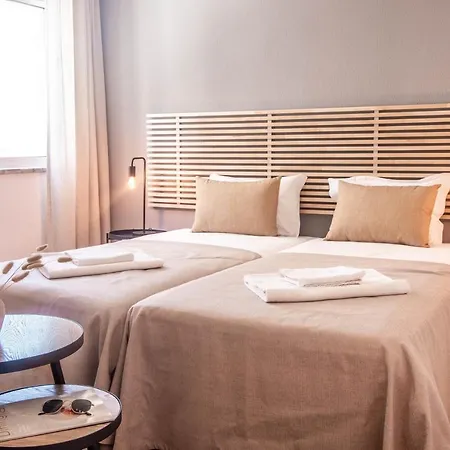 Virginia Hostel Lagoa (Algarve)